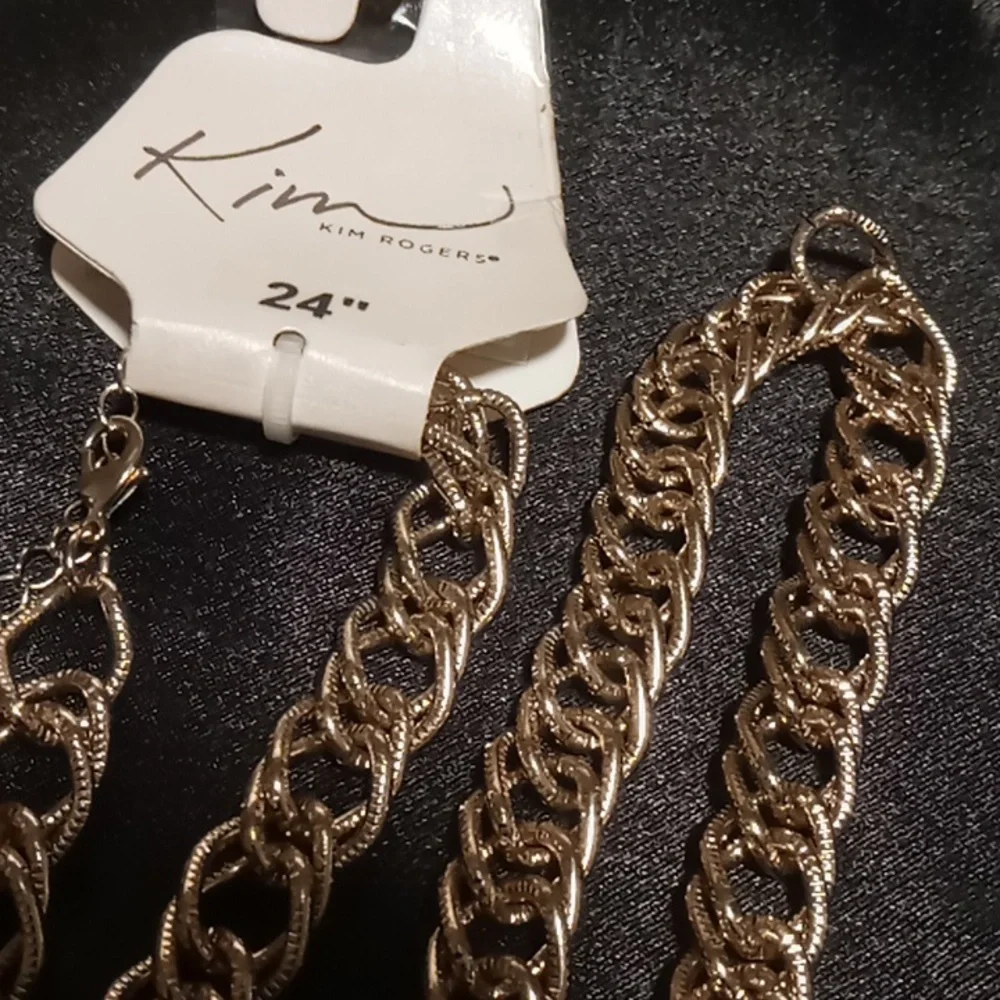 KIM Rogers 24 inch long gold double link chain.nwt. - Picture 2 of 5
